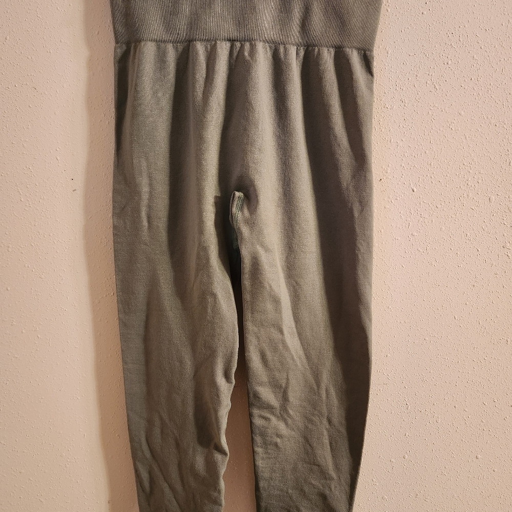 Gray Relaxed Fit Sweatpants with Elastic Waistband